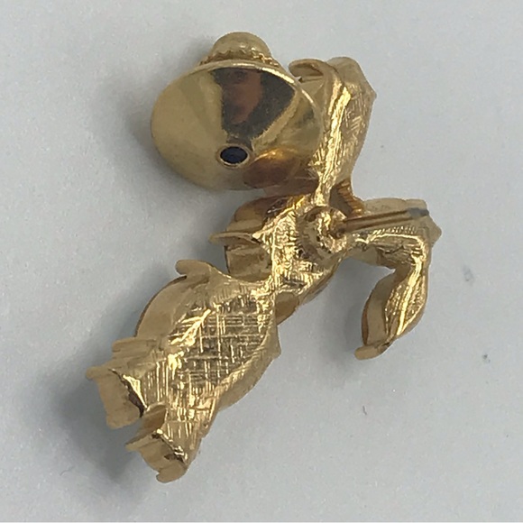 Crystal Bunny Rabbit Pin - Picture 3 of 12